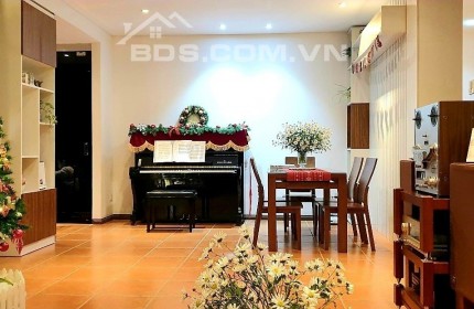 Chính chủ cần bán gấp căn Mulberry Lane 2 PN, 90m, view hồ, nội thất full đồ gỗ sịn, giá chỉ 3 tỷ