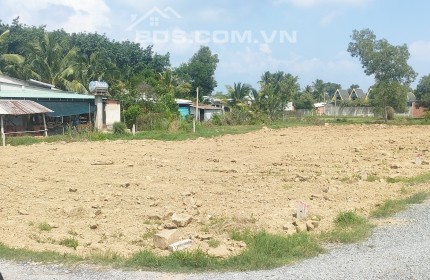 Cắt lỗ bán lô đất 138m2 thổ cư ngay trung tâm hành chính gia chỉ 500tr