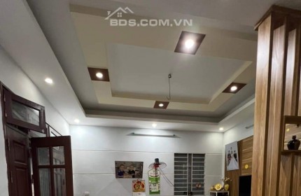 NHÀ DỊCH VỌNG - DÂN XÂY BỀN ĐẸP. MỘT NHÀ RA PHỐ - 48M2, 5.9 TỶ