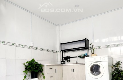 Kẹt tiền, cần bán nhà mới, dtsd 34m. tại 108A đường 11, phường Linh Xuân, Thủ Đức