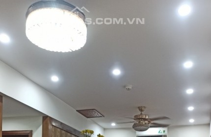 Bán căn hộ South Building kdt Pháp Vân 72m 2 ngủ 2 vs 2 lô gia 2.6 tỷ nhà đẹp