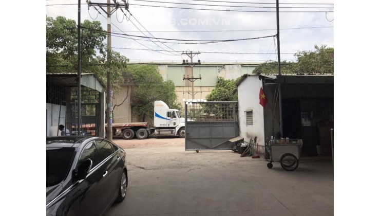 xưởng 3100m2 2 mặt tiền xe Cont 24h, gần cầu Tham Lương, giá tốt!