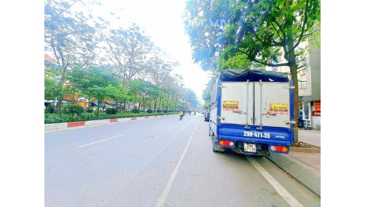Quá Hiếm Mặt  phố Nguyễn Chí Thanh 40m 4 tầng MT4.5 ô tô kinh doanh Sầm uất