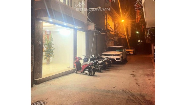 Nhà đẹp đường Giải Phóng Thanh Xuân Ô tô vào nhà 45m2 5 tầng 6,7 tỷ