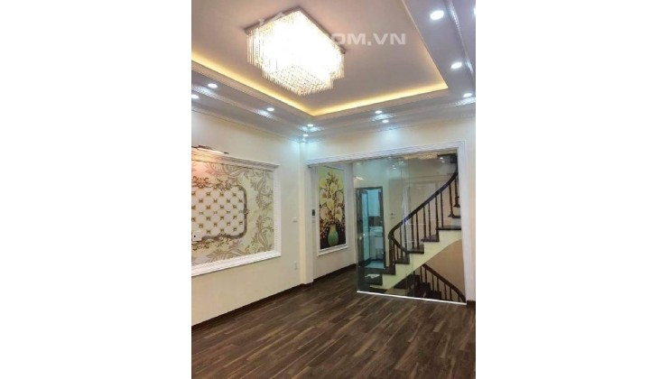 Bán nhà Thạch Bàn, Gần phố, Full nội thất, 40 m2, 5 tầng, chỉ 3,5 tỷ.