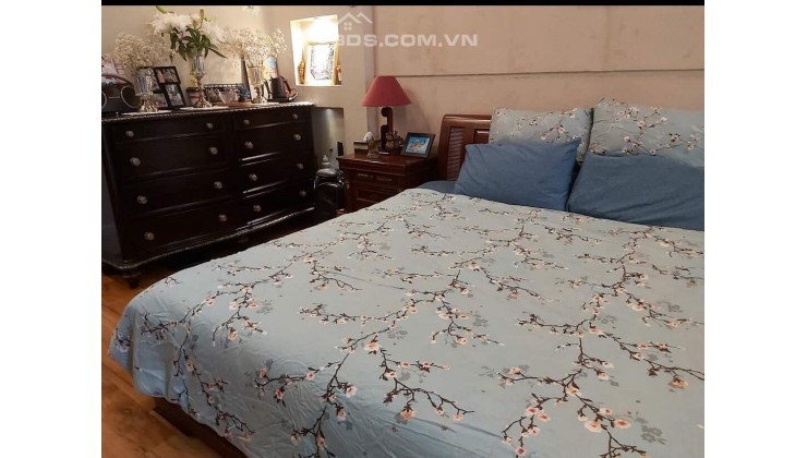 Bán nhà mới đẹp, ô tô, Nguyễn Chí Thanh, Đống Đa, 105 m2, 5T, mt 5m, chỉ 20 tỷ 0917420066