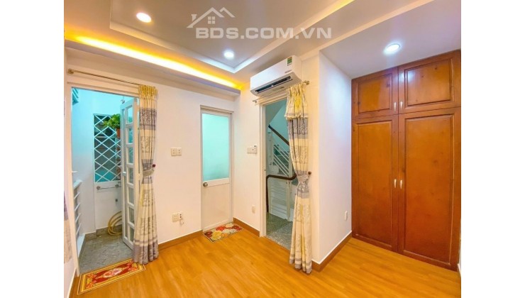 Bán nhà Nơ Trang Long 10m ra MT 4 tầng giá chỉ 3.x tỷ