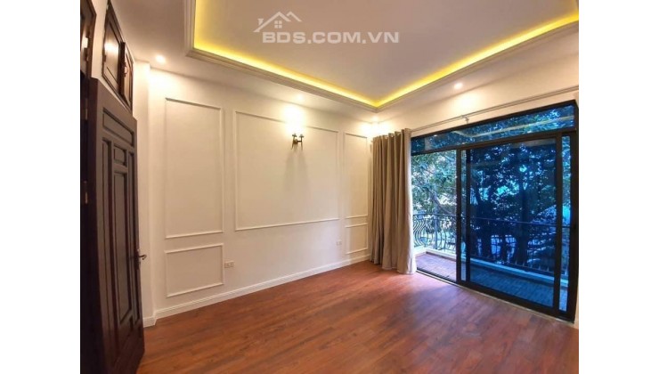 Nhà đẹp Phân lô phố Tô Vĩnh Diện, ô tô 4 chỗ vào nhà, 40m2 nhỉnh 5 tỷ