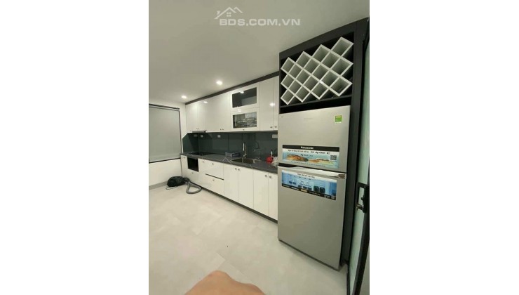 Nhà đẹp Phân lô phố Tô Vĩnh Diện, ô tô 4 chỗ vào nhà, 40m2 nhỉnh 5 tỷ