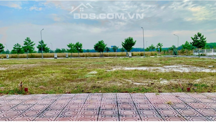 Bán Lô Đất 5x20 Hướng Tây sổ hồng sẵn tại Nam An Bàu Bàng Giá Chỉ 1.550 tỷ/ Nền