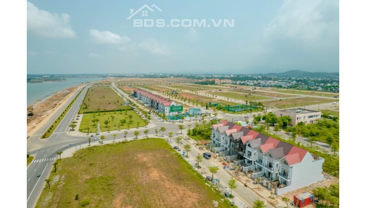 BÁN NHANH 150M2 ĐẤT VIEW VỊNH BIỂN VÕ CHÍ CÔNG GẦN TRUNG TÂM CHỈ TỪ 800 TRIỆU - SỔ TRAO TAY