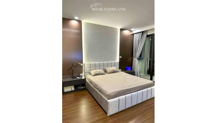 SIÊU PHẨM GARA, THANG MÁY 92M 6 TẦNG PHỐ NGUYỄN VĂN CỪ - LONG BIÊN CHÀO 13.8 TỶ