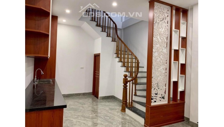 Rất Hiếm. Gần chuyên Nguyễn Huệ Hà Đông, giá rẻ nhất khu vực, 45m2, 4 tầng, giá 3,9 tỷ.