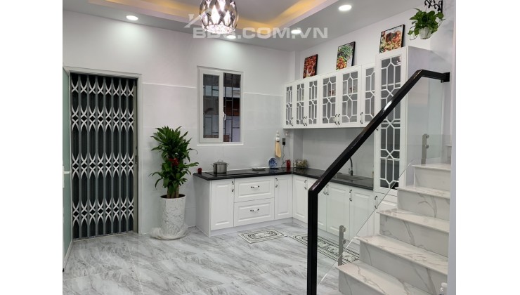 Bán Nhà Mới toanh  300/2 Trịnh Đình Trọng, Tân Phú 172 m2 ,4x11 ,mặt tiền sầm uất ,nhỉn 9 tỷ