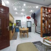 BÁN NHÀ PHÙNG HƯNG DIỆN TÍCH RỘNG, PHÂN LÔ CÁN BỘ, HAI THOÁNG DT 50M CHỈ 5,3 TỶ.