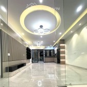 Nhà Nguyễn Lương Bằng, Đống Đa cực đẹp, Gara 2 ô tô, 6 tầng thang máy, 16.9 tỷ