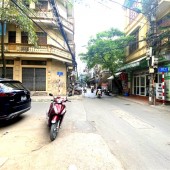 Hiếm, Bán nhà đẹp Nguyễn Trãi Thanh Xuân ở luôn, 50m, 4 tầng, ô tô đỗ cổng, nhinh 4 tỷ