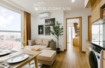 Bán toà căn hộ Vip quận Tây Hồ, View hồ, 156m2, 8T, chỉ 26 tỷ.