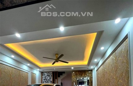 BÁN NHÀ 6 TẦNG THANG MÁY GARA Ô TÔ ĐỖ CỬA 40M2 THÔNG SÀN NHỎ 6 TỶ