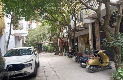 Bán nhà hồ Hạ Đình 50m2 3 tầng phân lô ô tô tránh ngõ thông giá 6.75 tỷ