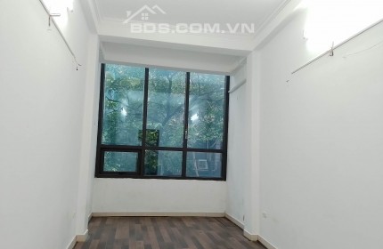 Chính chủ cho thuê nhà nguyên căn mặt Phố Vọng, 4 tầng, Giá 15 tr/tháng