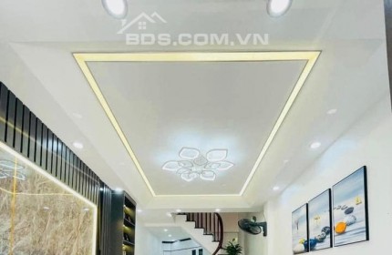 Bán nhà quan nhân 59 mét 6 tầng nhỉnh 6 tỷ