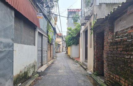 Thửa đất đẹp, ô tô tránh ở phố Thạch Bàn, Long Biên. 85m2, MT 4.1m giá chỉ 5.9 tỷ.