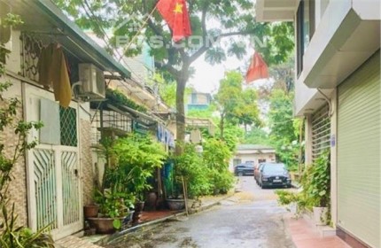 NHÀ ĐẸP PHỐ NGHĨA TÂN - CẦU GIẤY, THÔNG CÁC NGẢ, Ô TÔ ĐỖ TẬN CỬA, GIÁ 8,2 TỶ