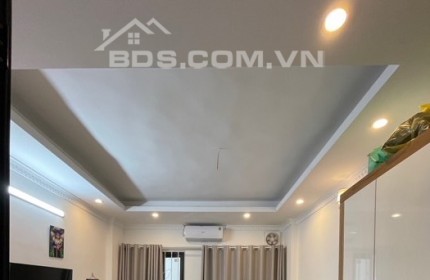 Nhà hiếm đẹp, oto đỗ cổng tại Hoàng Mai, 30m2 x 5 tầng, SĐCC, 3.75 tỷ. Lh:0946748787 – 0917056000.