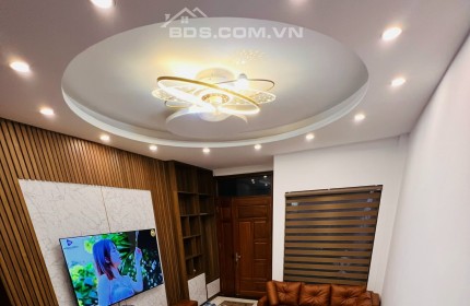 BÁN NHÀ 5 TẦNG PHỐ LIÊN MẠC TẶNG NỘI THẤT ĐẸP 45M2 GIÁ NHÚ 3 TỶ VIEW HỒ Ô TÔ ĐỖ CỔNG