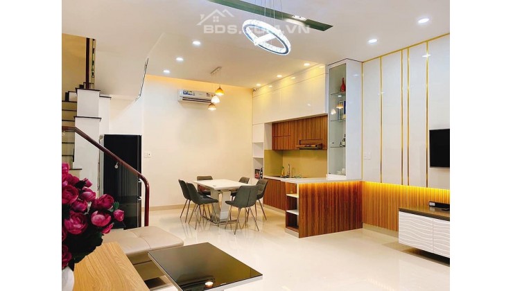 55M2, CHỈ 4 TỶ, NGUYỄN THỊ MINH KHAI, QUẬN 3