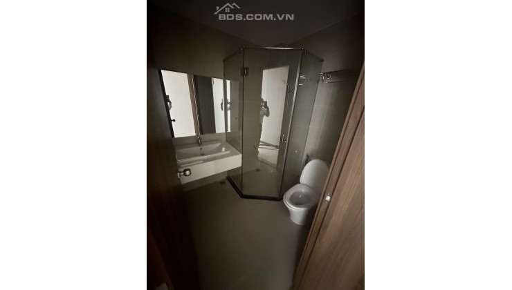 Cần bán căn hộ 2pn diện tích 80m2 view nội khu giá chỉ 4 tỷ đã gồm VAT