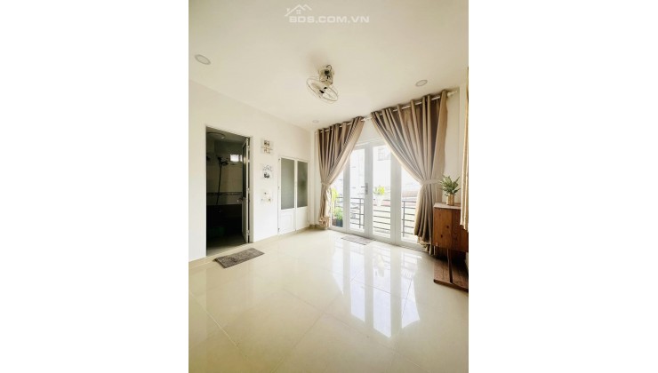 BÁN NHÀ HXH, THÔNG LÊ QUANG ĐỊNH-TRẦN BÌNH TRỌNG. TẶNG FULL NỘI THẤT