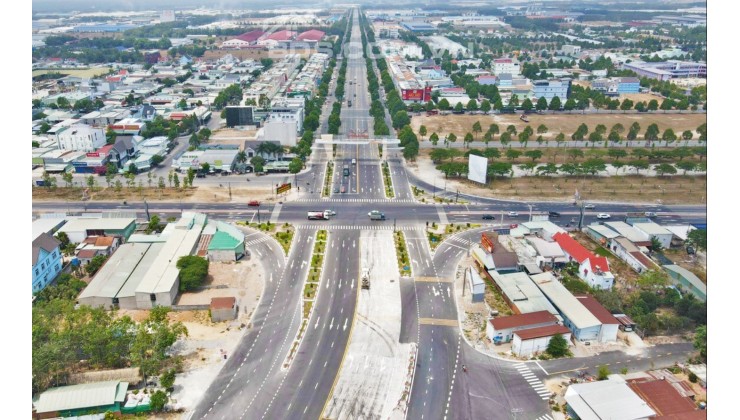 CẦN TIỀN KINH DOANH BÁN LỖ KHU ĐẤT BÊN CẠNH CHỢ ĐÊM