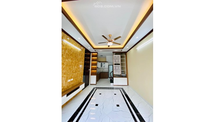 RẺ NHẤT CỰ KHỐI,ĐẸP NHÂT CỰ KHỐI 37 M2,NHÀ 5 TẦNG,CHẤT LƯỢNG
