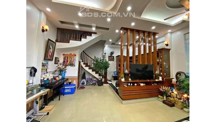 CHỦ MỚI KÝ GỬI  bán căn nhà DT 92m2 ,10 TỶ2 ,giảm sâu còn 8 tỷ 2, kế bên Quận 10