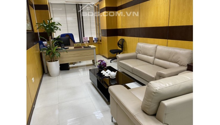 Cho thuê văn phòng 250m2 full nội thất tòa Diamond Flower - 48 Lê Văn Lương