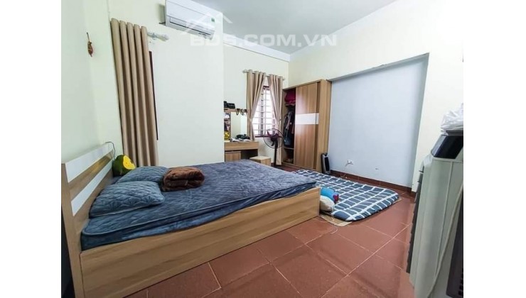 Bán nhà ngõ Kim Giang, Hoàng Mai, 30m2, 4 tầng, 3 ngủ, giá 2.83 tỷ