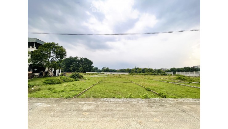 Đất tái định cư tại Hòa Lạc mặt tiền 8m gần ngay quốc lộ 21