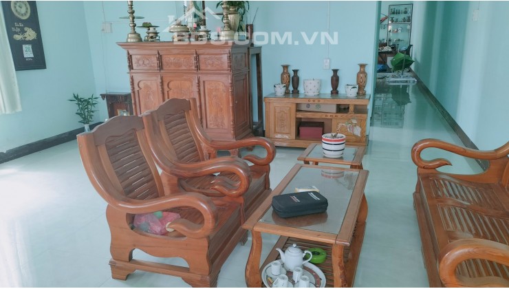 Bán 200m2 nhà đất tại thị xã Ninh Hoà, Khánh Hoà, SHR 1.24 tỷ. Lh:0376456779.