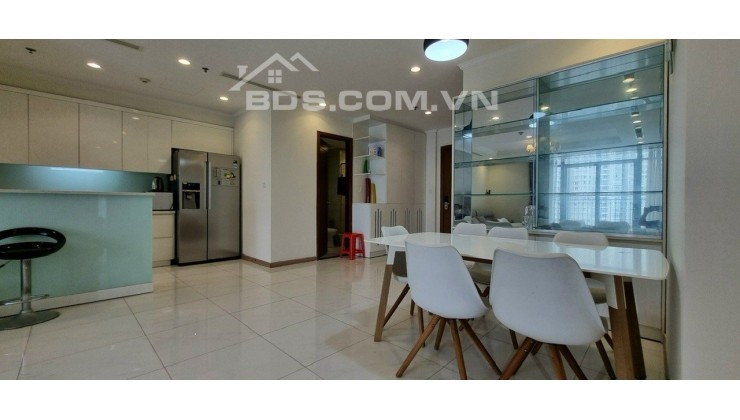 Bán CHCC Vinhomes Central Park Bình Thạnh, 81m2 tặng nội thất 1.32 tỷ. Lh:0817918117