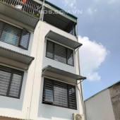 CHỈ HƠN 2 TỶ CÓ NHÀ 4 TẦNG RỘNG 36M2 PHỐ ĐÀM QUANG TRUNG CỔ LINH