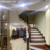 Mua bán nhà đất Phạm Ngọc Thạch, Chùa Bộc Đống Đa 45m*5T 6,x tỷ full nội thất nhà đẹp