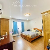Nguyên Hồng 75m2, Nhỉnh 3.x tỉ.