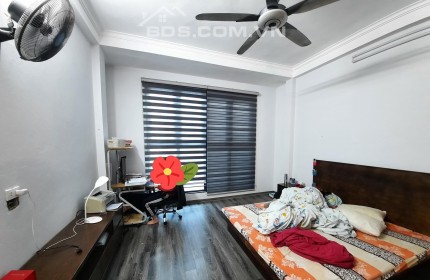 NHÀ ĐẸP 4 NGỦ PHÂN LÔ 42M2  TẠI TRẦN QUỐC HOÀN PHAN VĂN TRƯỜNGCẦU GIẤY 9.9 TỶ