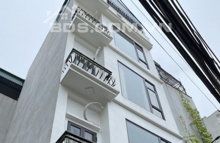 BÁN NHÀ VẠN PHÚC HÀ ĐÔNG 35m2, 5 tầng, mt 4m nhà thông số đẹp như vậy, vị trí lại đẹp nữa  mà chẳng có cụ nào hỏi han câu nào! em bó tay với các cụ