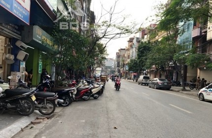 Bán gấp nhà Phương Mai: Bán đất tặng nhà 3 tầng ở luôn, 80m2, 2 mặt ngõ, giá tốt nhất khu vực