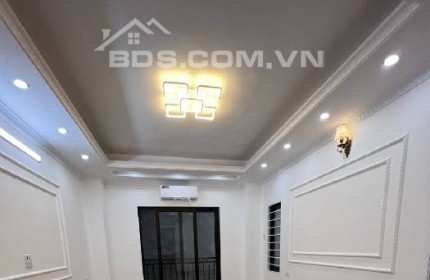 Bán nhà Võng Thị 36m 5 tầng – đầy đủ nội thất – ngõ thông hồ Tây – Giá 4.4 tỷ