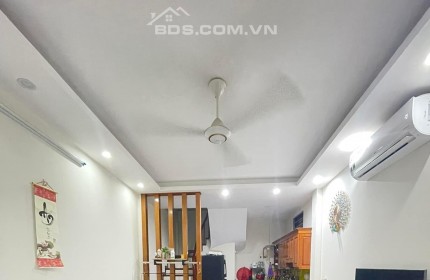 Bán nhà phố Xã Đàn, 30m ra mặt phố, nhà đẹp, dân xây, 36m, 5T, 4.5 tỷ