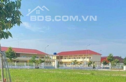 CẦN TIỀN KINH DOANH BÁN LỖ KHU ĐẤT BÊN CẠNH CHỢ ĐÊM